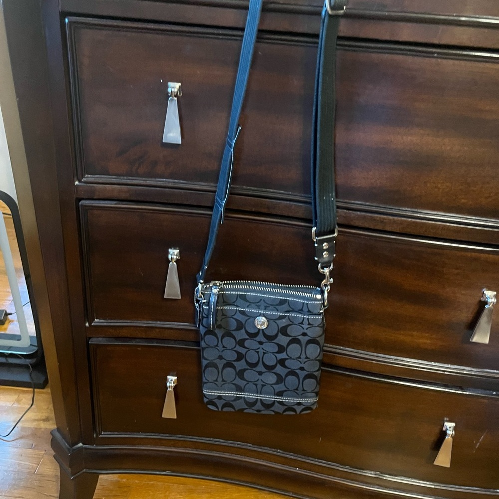 Coach cross body bag  excellent condition